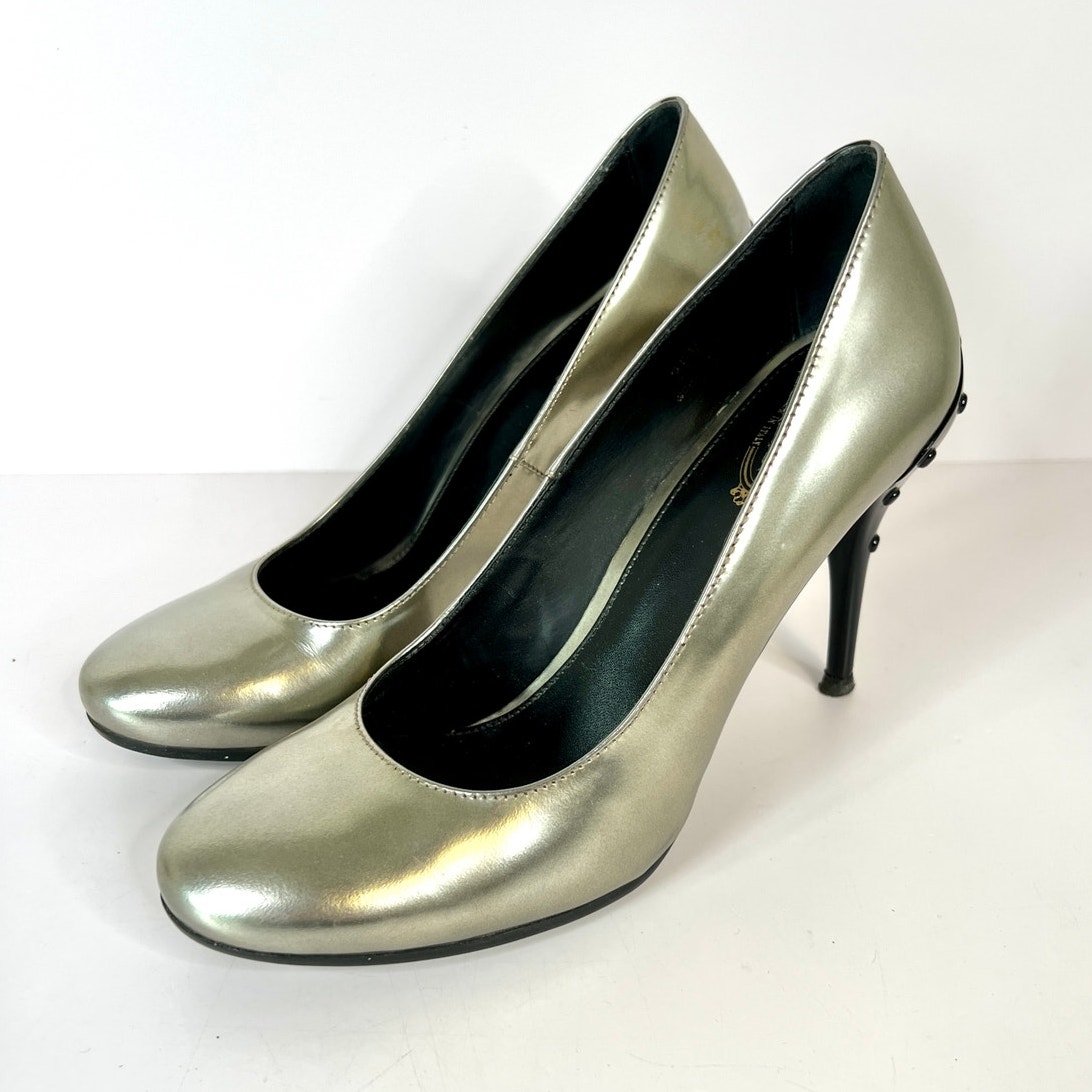 Tod's Gray Patent Leather 3-Inch Studded Heel Pumps Size 5 (Eu 35.5)